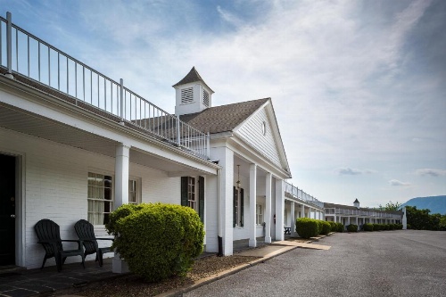 Luray Caverns Motels image 5